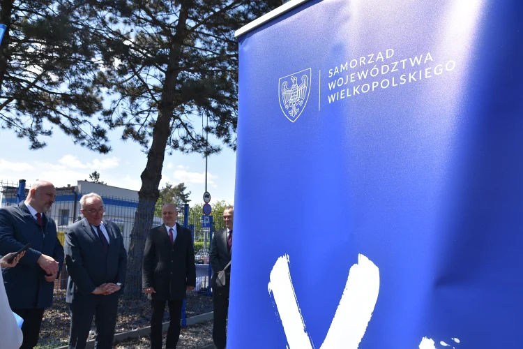 Nowa droga dla rower&oacute;w w powiecie grodziskim