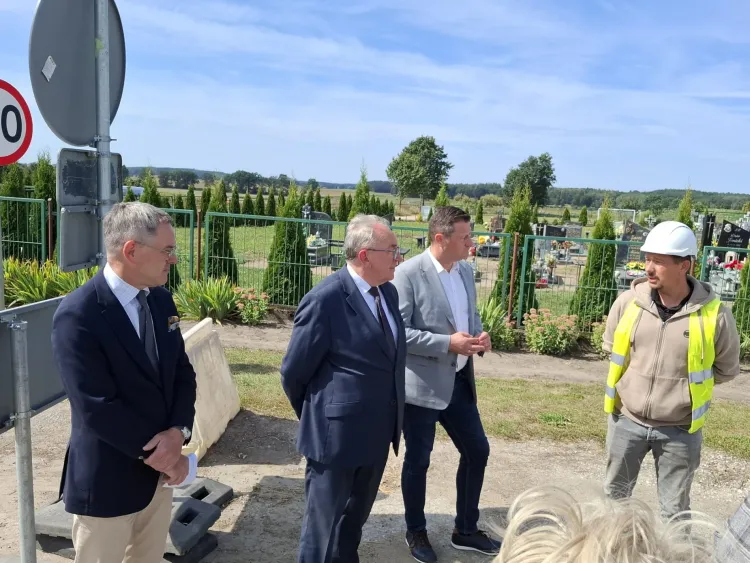 DW 190 Podr&oacute;żna &ndash; Bądecz