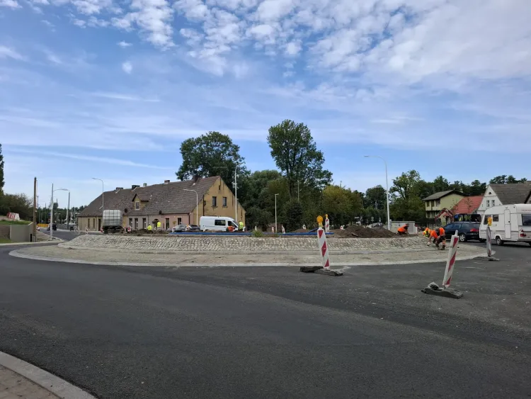 Rozbudowa skrzyżowania nr 190 i 191 z drogą gminną nr 19527P w miejscowości Szamocin