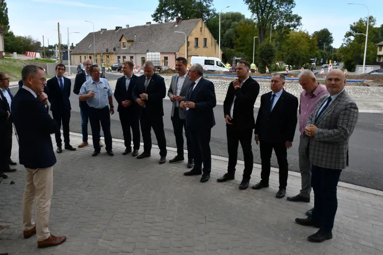 Rozbudowa skrzyżowania nr 190 i 191 z drogą gminną nr 19527P w miejscowości Szamocin