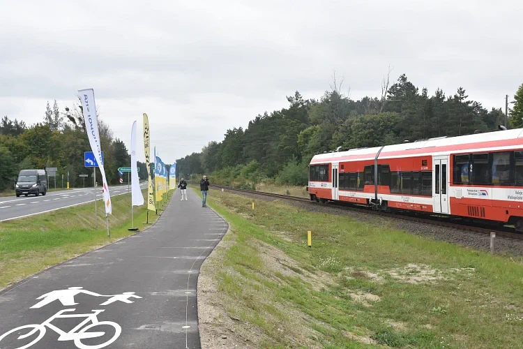 Ścieżka pieszo-rowerowa Sława Wielkopolska &ndash; Skoki