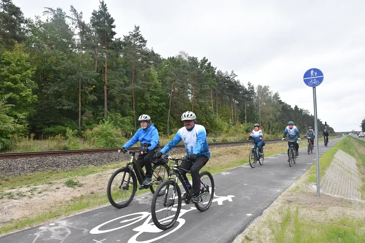 Ścieżka pieszo-rowerowa Sława Wielkopolska &ndash; Skoki