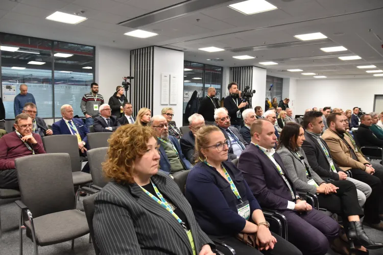 otwarcie nowego odcinka drogi wojew&oacute;dzkiej nr 305