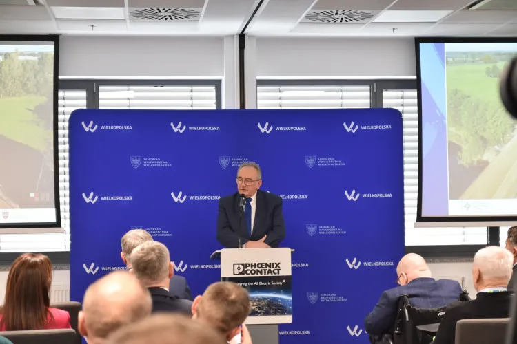 otwarcie nowego odcinka drogi wojew&oacute;dzkiej nr 305