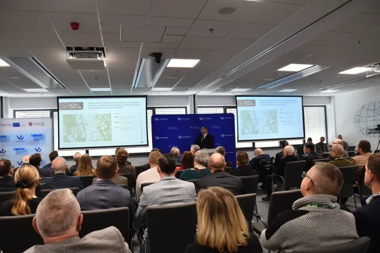 otwarcie nowego odcinka drogi wojew&oacute;dzkiej nr 305