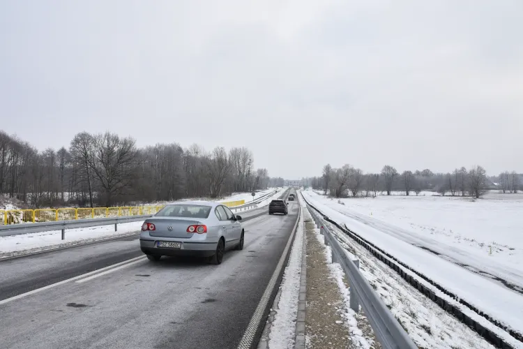 otwarcie nowego odcinka drogi wojew&oacute;dzkiej nr 305